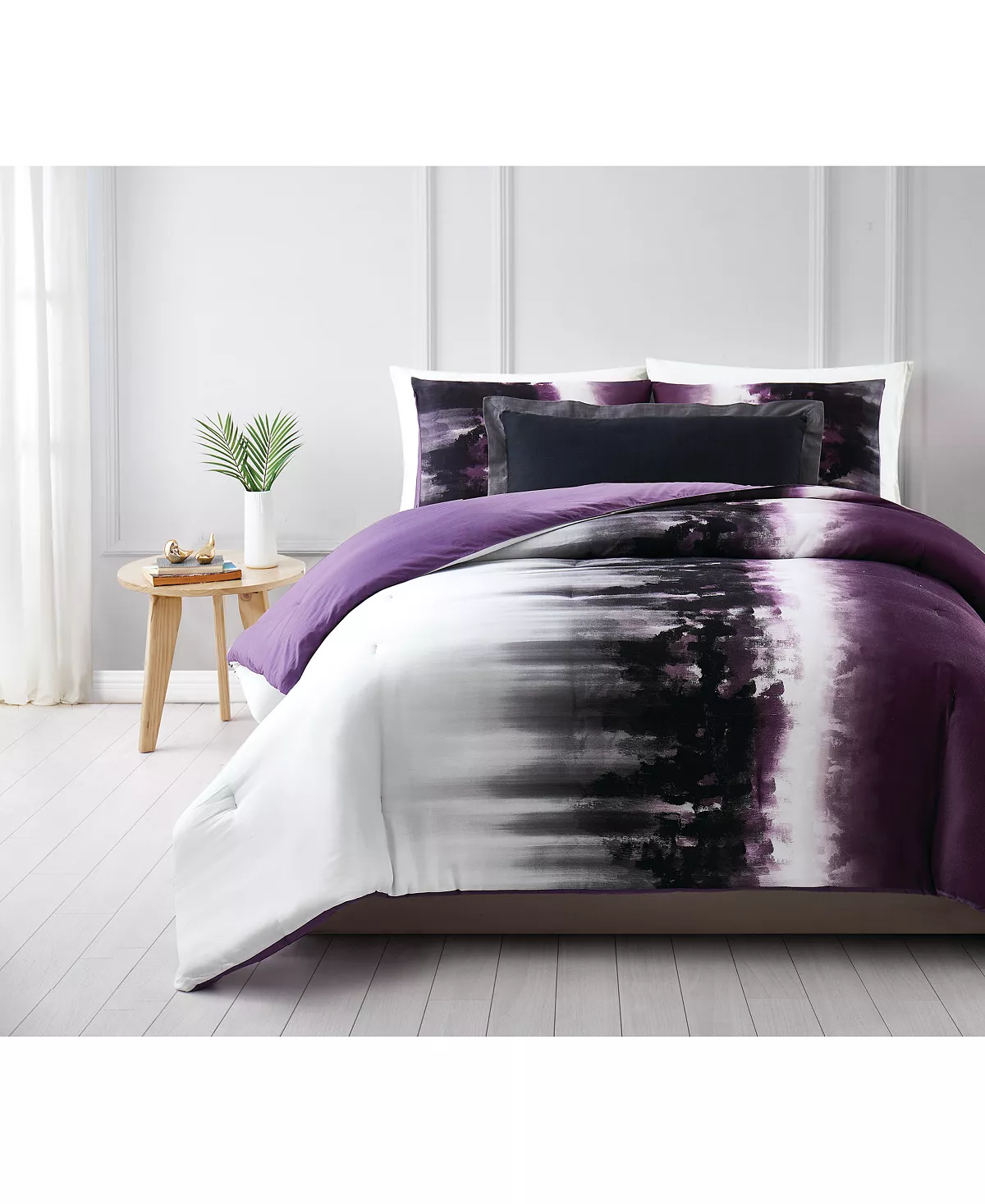 Vince Camuto Home Mirrea King Comforter Set - Image 4